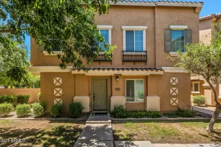 Photo #2: 6899666 Listing