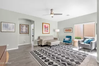 Photo #6: 6899716 Listing 