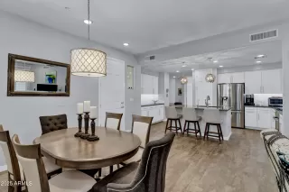 Photo #3: 6899740 Listing 