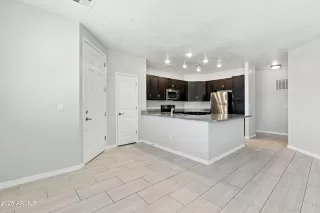 Photo #2: 6899742 Listing