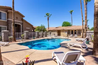 Photo #5: 6899997 Listing 