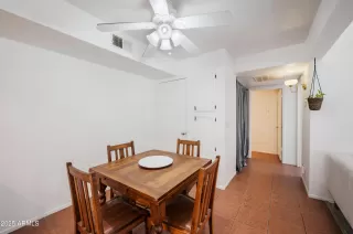 Photo #6: 6900191 Listing 