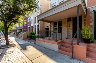 Photo #2: 6900577 Listing