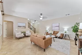 Photo #4: 6900646 Listing