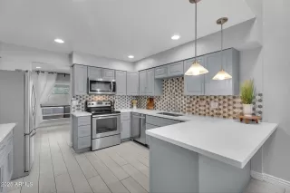 Photo #1: 6900679 Listing