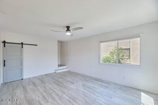 Photo #5: 6901807 Listing 