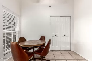 Photo #5: 6902155 Listing