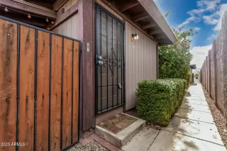 Photo #1: 6902187 Listing 