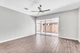 Photo #5: 6902311 Listing 