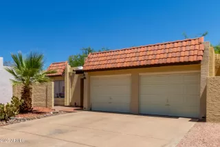 Photo #3: 6902446 Listing