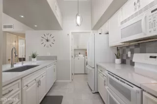 Photo #2: 6902472 Listing 