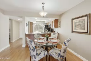 Photo #4: 6902527 Listing 