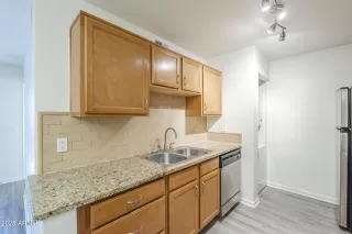 Photo #3: 6902553 Listing 