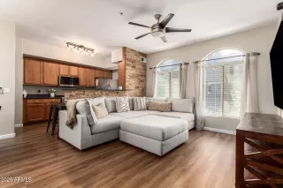 Photo #1: 6902692 Listing 