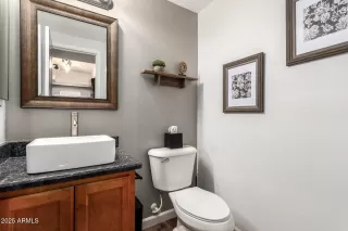 Photo #6: 6902692 Listing 