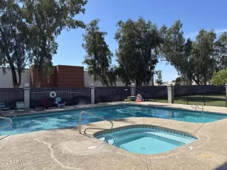 Photo #2: 6902857 Listing 