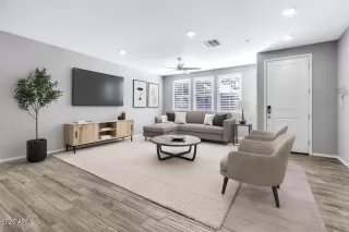 Photo #5: 6902960 Listing 