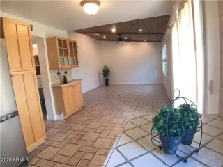 Photo #1: 6903131 Listing 