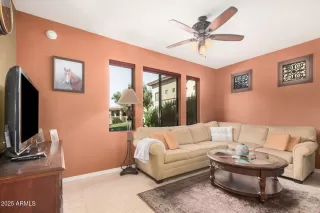 Photo #4: 6903287 Listing 