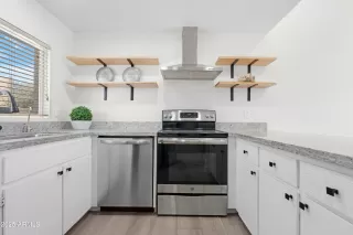 Photo #1: 6903521 Listing 