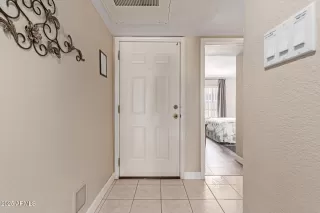 Photo #2: 6903779 Listing 