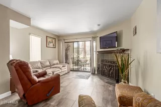 Photo #4: 6903779 Listing 