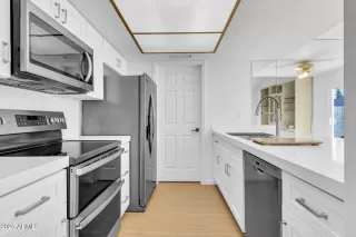 Photo #5: 6903960 Listing 