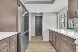 Photo #6: 6904205 Listing 