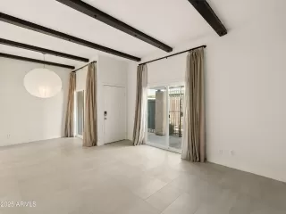 Photo #2: 6904652 Listing 