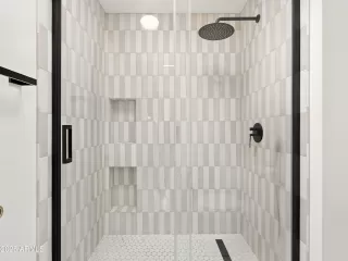 Photo #3: 6904652 Listing 