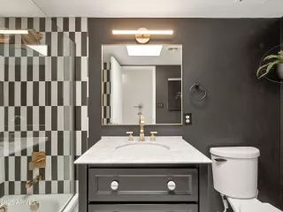 Photo #4: 6904652 Listing 