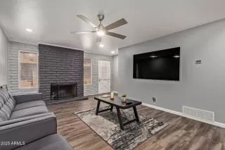 Photo #3: 6904921 Listing 