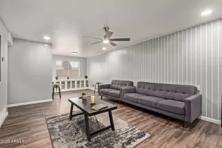 Photo #5: 6904921 Listing 