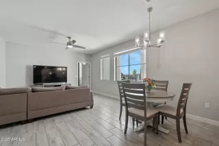 Photo #2: 6904927 Listing 