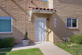 More Details about MLS # 6905110 : 624 N PIONEER CIRCLE