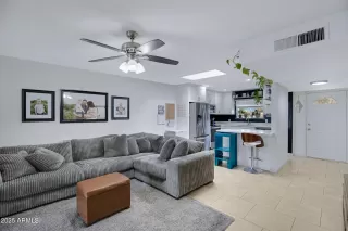 Photo #6: 6905110 Listing 