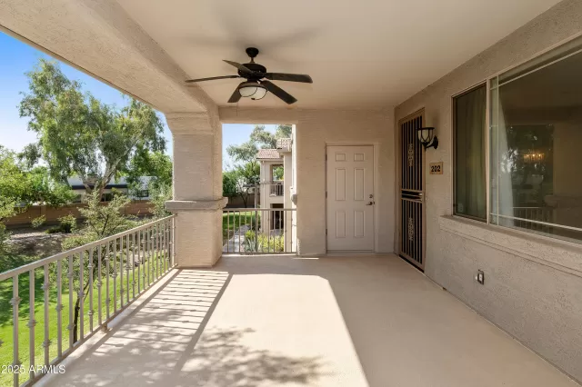 MLS: 6905152 Condo For Sale