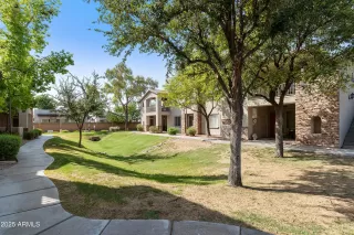 Photo #3: 6905152 Listing