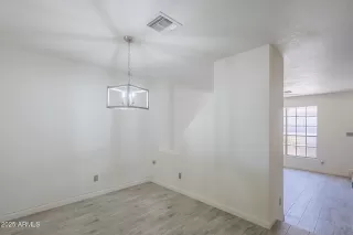 Photo #5: 6905239 Listing