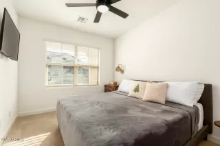 Photo #6: 6905356 Listing