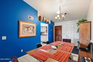 Photo #4: 6905603 Listing 