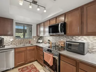 More Details about MLS # 6905746 : 709 S POWER ROAD#108