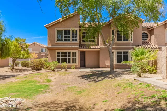 MLS: 6905760 Condo For Sale