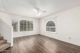 Photo #4: 6905760 Listing 