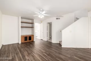 Photo #6: 6905760 Listing 