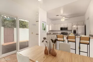 Photo #4: 6905974 Listing 