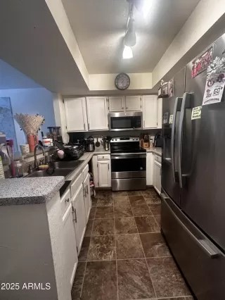 Photo #2: 6906013 Listing 