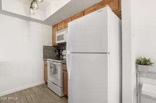 Photo #5: 6906136 Listing 