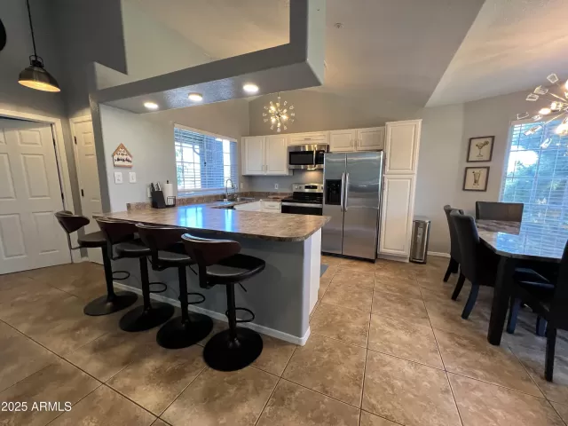 MLS: 6906210 Condo For Sale