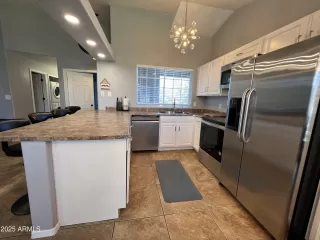 Photo #2: 6906210 Listing